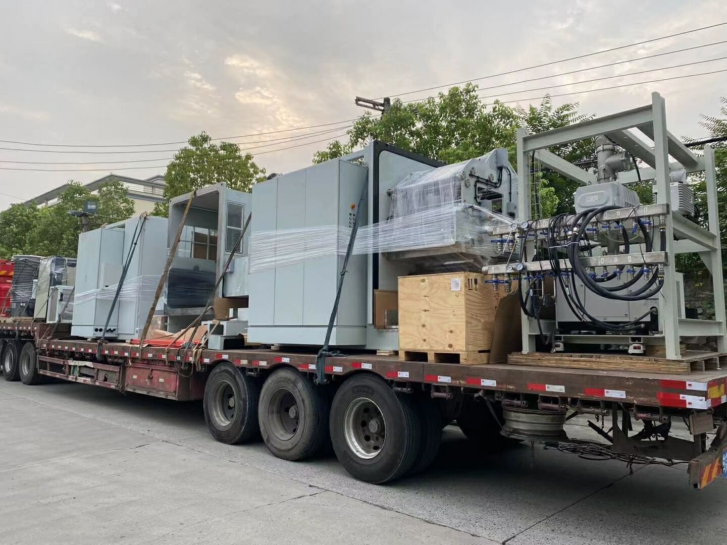 The Fourth Vacuum Coating Equipment